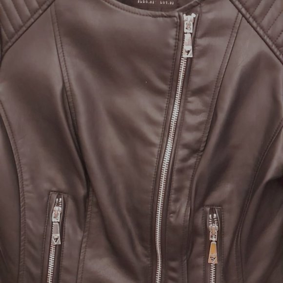 Guess black faux leather motorcycle inspired jacket size small - Picture 4 of 4